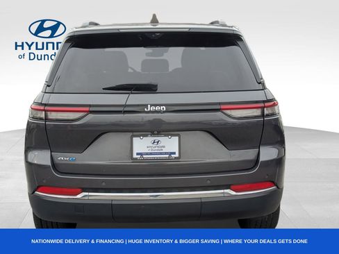 Used 2023 Jeep Grand Cherokee 4WD 4xe w/ Luxury Tech Group II image 5