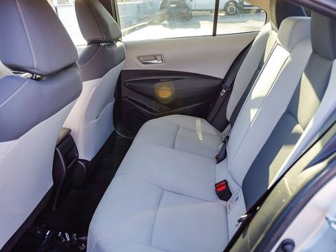 Used 2021 Toyota Corolla LE w/ Carpet Mat Package (TMS) FWD image 22