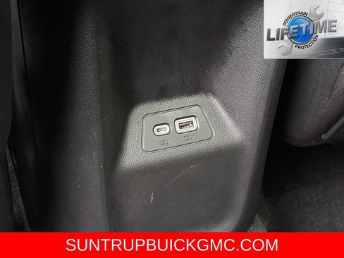 Used 2022 Buick Envision Essence w/ Sport Touring Package image 29