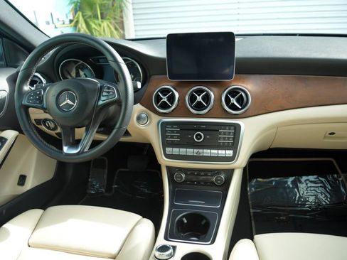 Used 2019 Mercedes-Benz GLA 250 GLA 250 4MATIC AWD 4dr SUV image 39