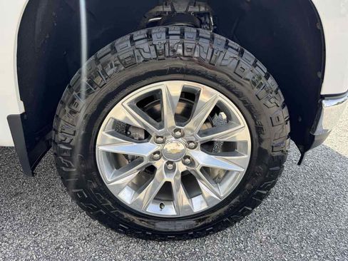 Used 2020 Chevrolet Silverado 1500 LTZ w/ LTZ Plus Package AWD/4WD image 34