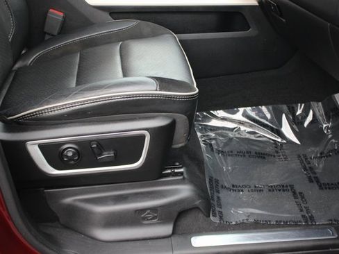 Used 2019 RAM 1500 Laramie w/ Sport Appearance Package image 33