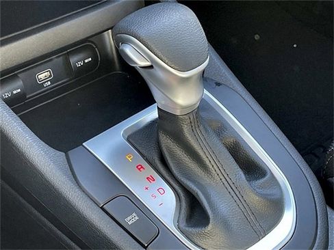 Used 2023 Kia Forte LXS image 29