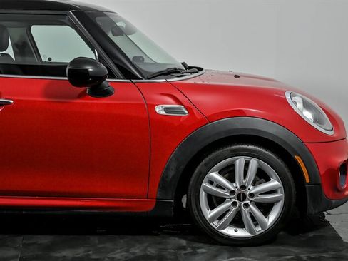 Used 2015 MINI Cooper 4-Door Hardtop image 12