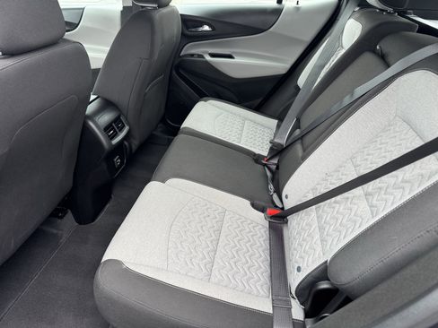 Used 2022 Chevrolet Equinox LS AWD/4WD image 15