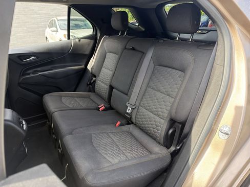 Used 2019 Chevrolet Equinox LT w/ Driver Convenience Package FWD image 20