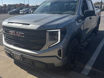 Used 2024 GMC Sierra 1500 Pro w/ Graphite Edition