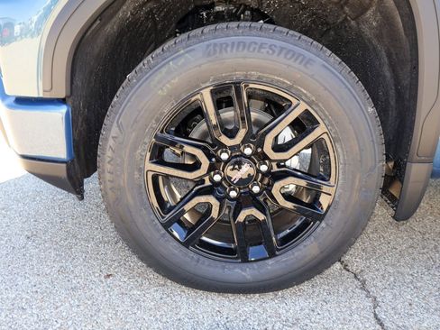 New 2026 GMC Sierra 1500 Elevation image 32