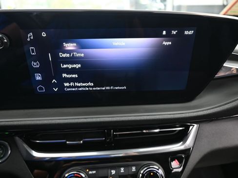 Used 2024 Buick Envista Sport Touring w/ Experience Buick Package image 23