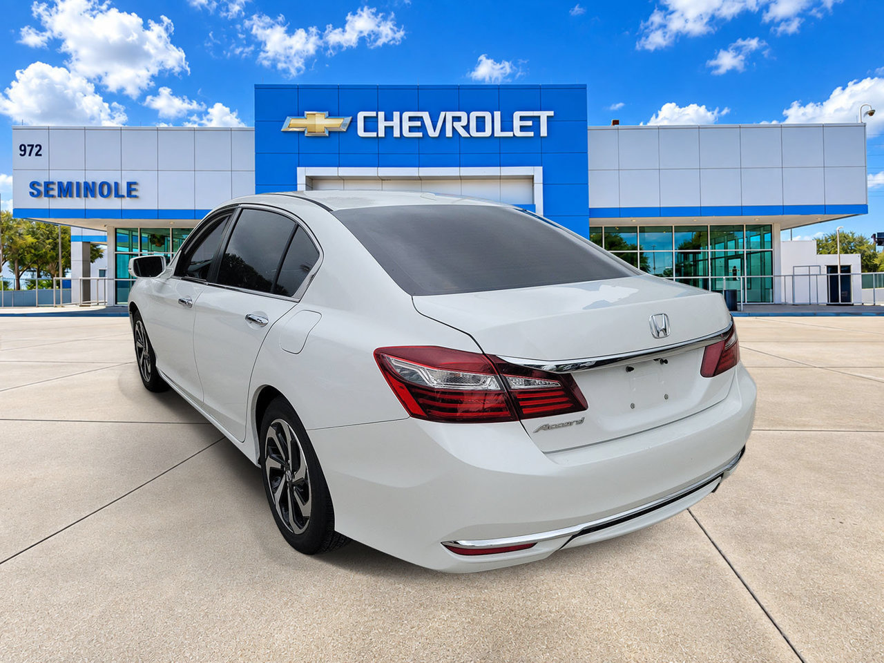 Used 2016 Honda Accord EX image 4