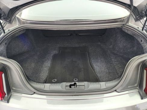 Used 2019 Ford Mustang GT RWD image 25