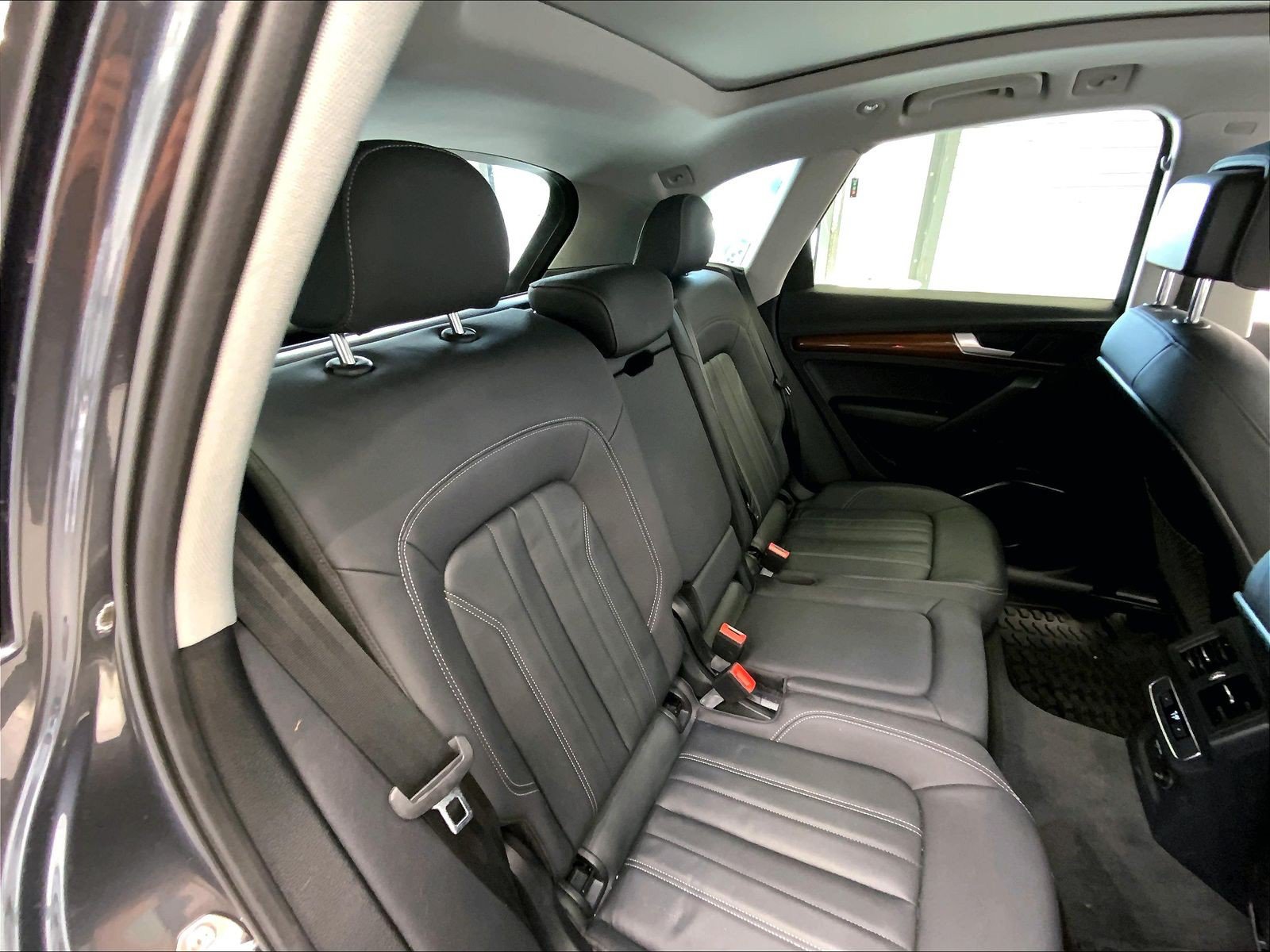 Certified 2023 Audi Q5 2.0T Premium w/ Convenience Package AWD/4WD image 18