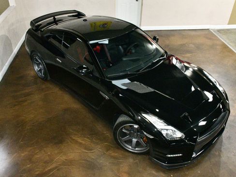 Used 2013 Nissan GT-R Black Edition AWD/4WD image 73
