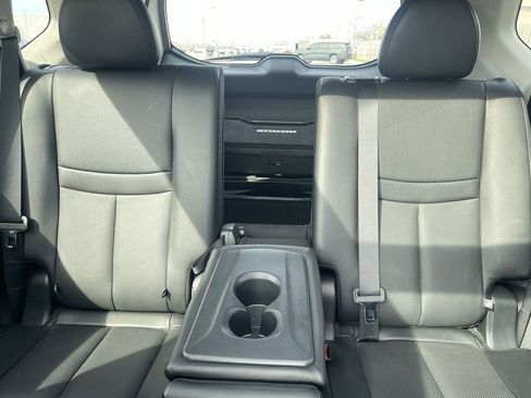 Used 2017 Nissan Rogue SL w/ SL Premium Package image 26