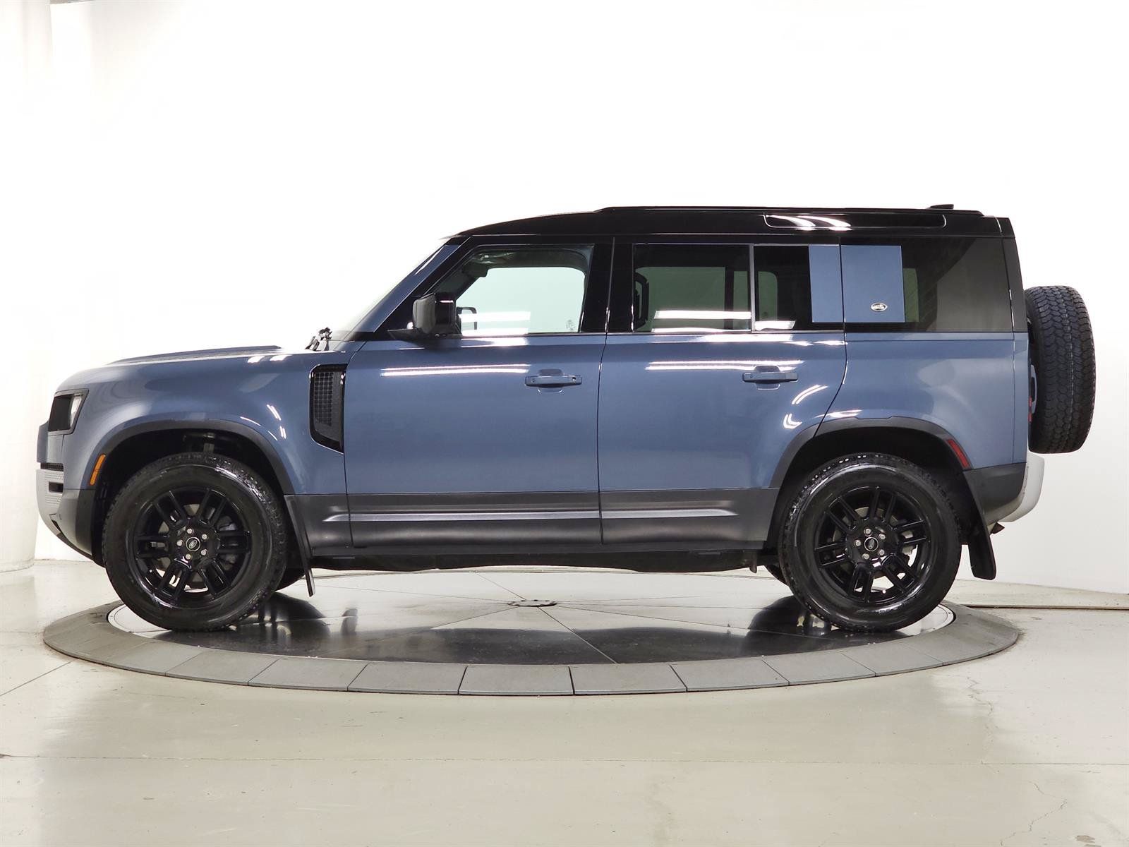Used 2022 Land Rover Defender 110 S AWD/4WD image 5