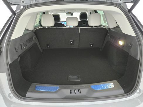 New 2026 Lincoln Nautilus Premier image 16