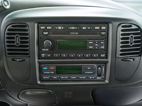 Used 2003 Ford F150 Harley-Davidson RWD image 20