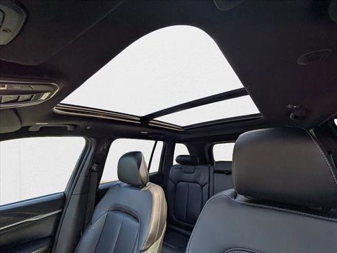 New 2025 Jeep Grand Cherokee Limited image 17