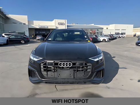 Used 2022 Audi Q8 Premium Plus w/ Premium Plus Package image 2