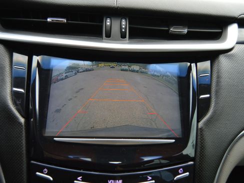 Used 2013 Cadillac XTS Luxury w/ Driver Awareness Package FWD image 16