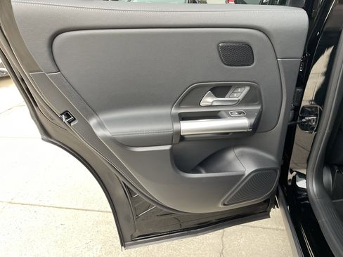 Certified 2025 Mercedes-Benz GLA 250 image 37