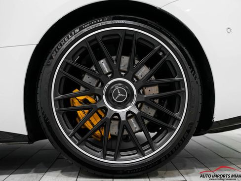 Used 2022 Mercedes-Benz SL 55 AMG 4MATIC w/ Driver Assistance Package image 91