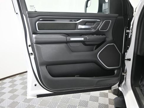 Used 2020 RAM 1500 Laramie AWD/4WD image 19