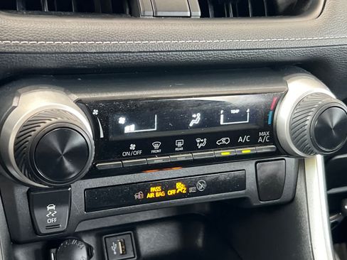 Certified 2023 Toyota RAV4 LE FWD image 22