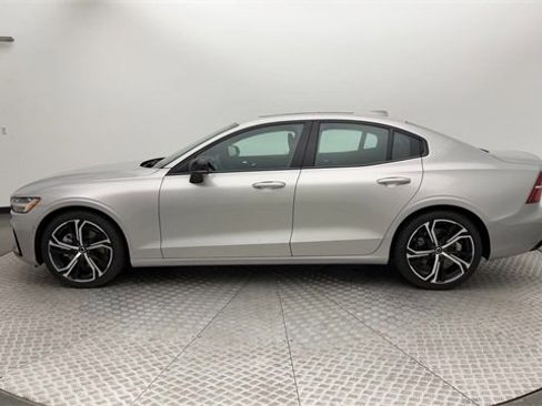 Certified 2024 Volvo S60 B5 Ultimate image 5