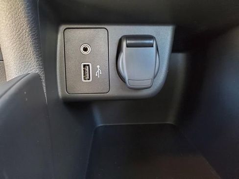 Used 2025 Nissan Versa S w/ Trunk Package image 23