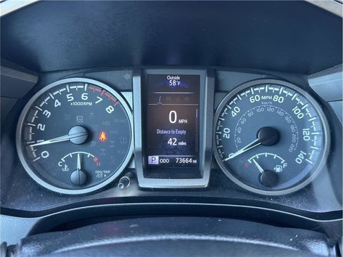 Used 2020 Toyota Tacoma TRD Off-Road w/ Technology Package image 20