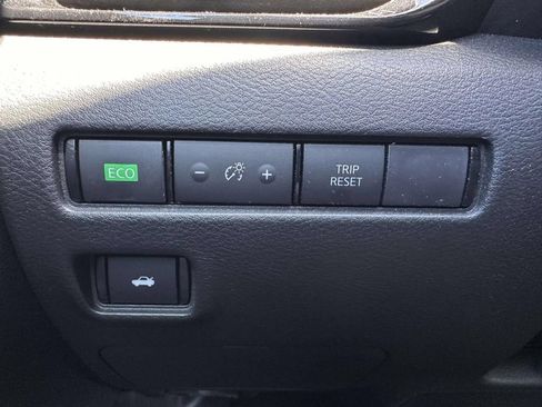 Used 2023 Nissan Sentra SV w/ All-Weather Package FWD image 15