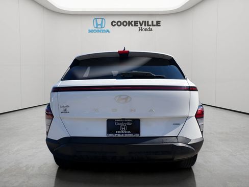 Used 2025 Hyundai Kona SEL AWD/4WD image 6
