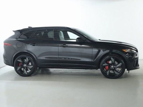 Used 2026 Jaguar F-PACE SVR image 11