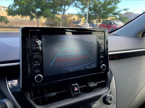 Used 2020 Toyota Corolla LE image 21