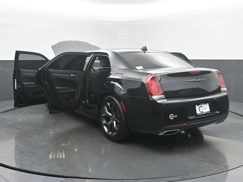 Used 2022 Chrysler 300 Touring w/ Sport Appearance Package RWD image 52