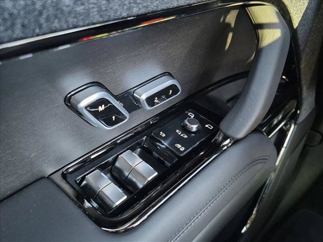New 2026 Land Rover Range Rover Sport Dynamic SE AWD/4WD image 9