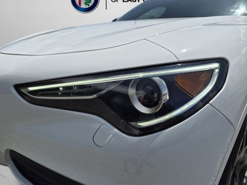 Used 2023 Alfa Romeo Stelvio Veloce AWD/4WD image 64