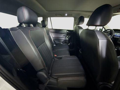 Used 2024 Volkswagen Tiguan Wolfsburg Edition image 27