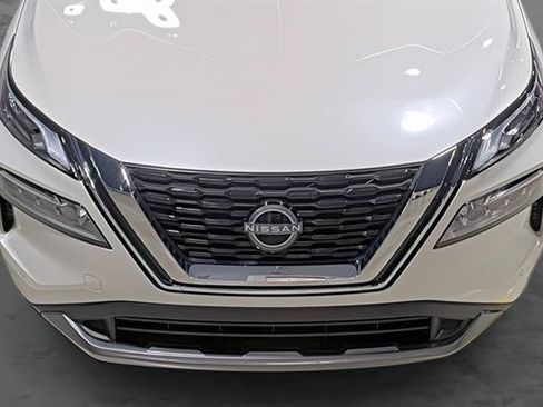 Used 2023 Nissan Rogue SL w/ SL Premium Package AWD/4WD image 17
