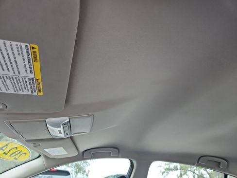 Used 2024 Nissan Altima 2.5 SV image 32