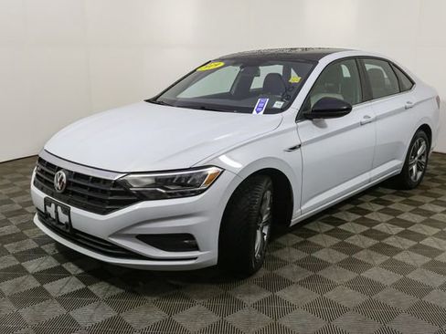 Used 2019 Volkswagen Jetta R-Line image 5