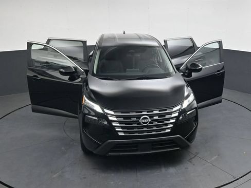 Used 2025 Nissan Rogue SV FWD image 41