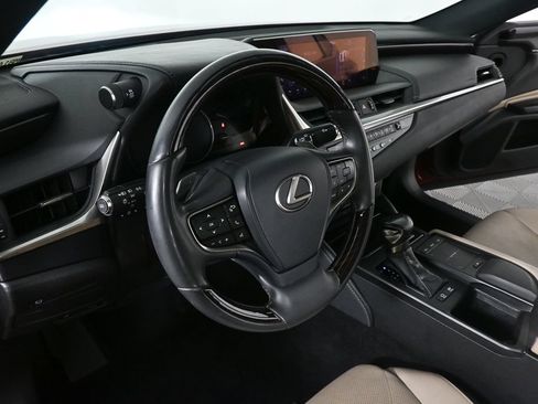 Used 2020 Lexus ES 300h w/ Accessory Package FWD image 6