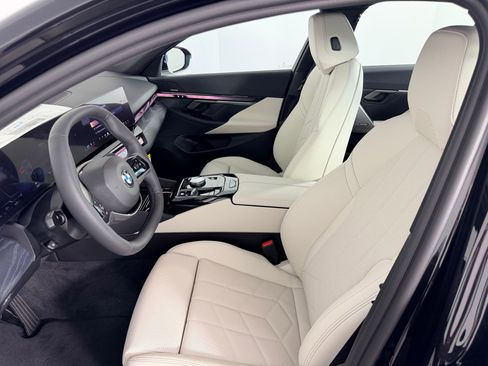 New 2027 BMW 530i RWD image 5