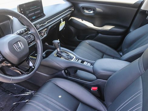 Used 2025 Honda HR-V EX-L image 18