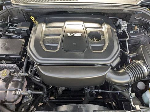 Used 2017 Jeep Grand Cherokee Overland w/ Jeep Active Safety Group image 25