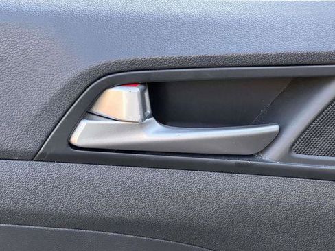 Used 2019 Hyundai Tucson SEL AWD/4WD image 12