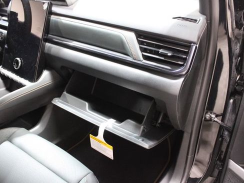 New 2026 GMC Terrain AT4 w/ Convenience Package III image 25