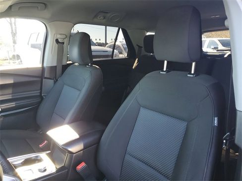 Used 2023 Ford Explorer XLT image 17